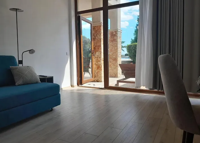 Gardens Complex Seahome 21 בלצ'יק