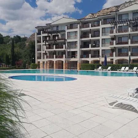 Gardens Complex Seahome 21 Baltjik